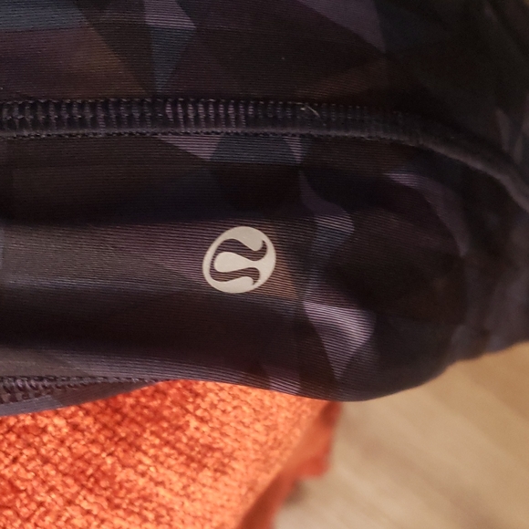 Lululemon leggings - Picture 6 of 7